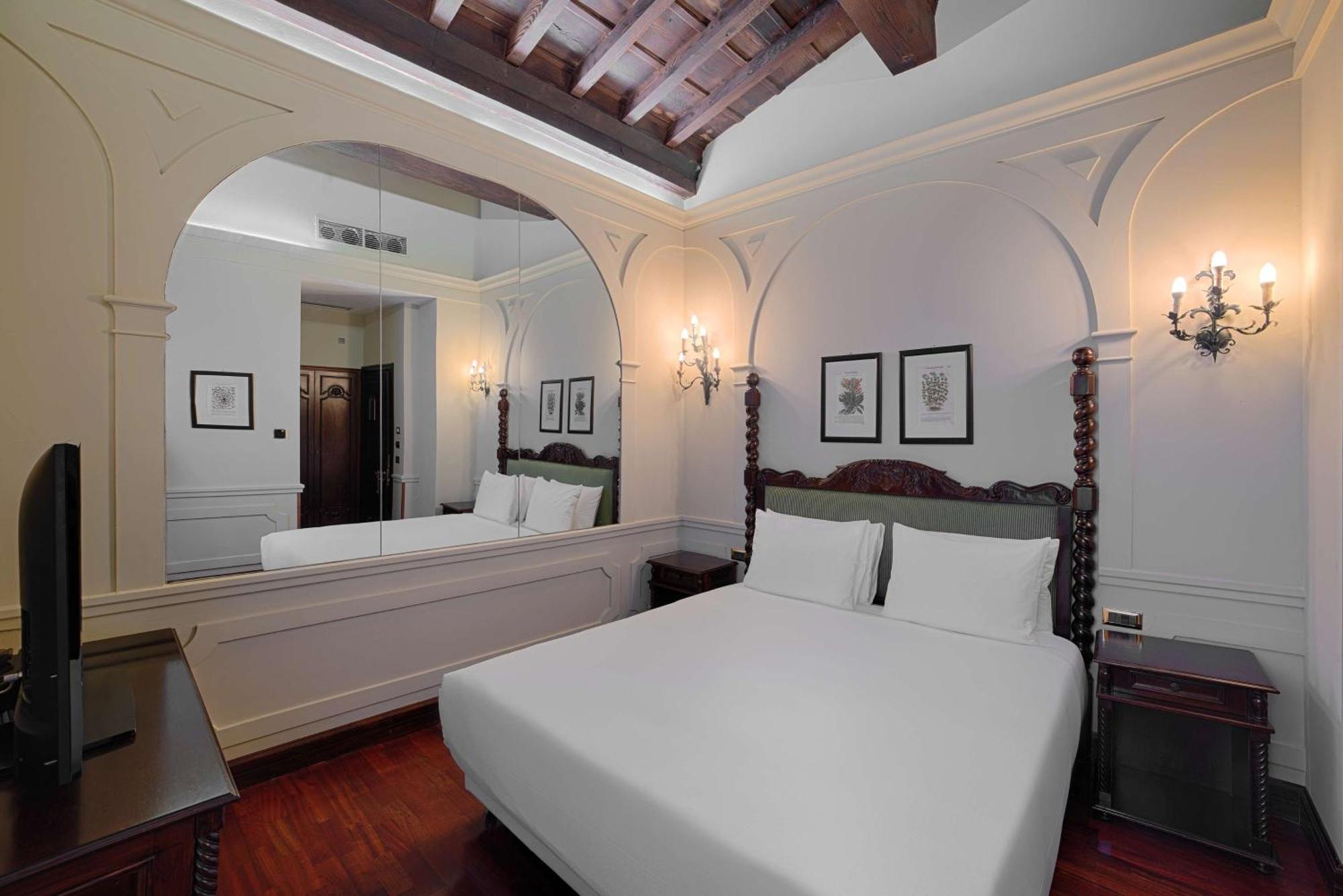 Tivoli Palazzo Gaddi Firenze Hotel Экстерьер фото A room at the hotel